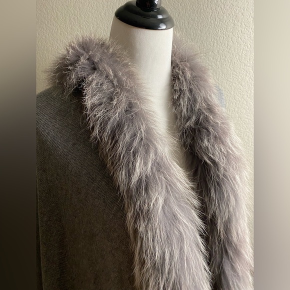 La Fiorentina Genuine Fox Trim Wool Wrap Gray One Size - Picture 4 of 12